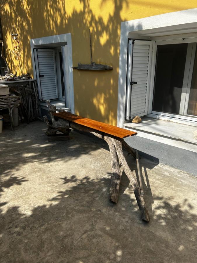 Studio In Old Town Of Mytilene Apartment Exterior photo